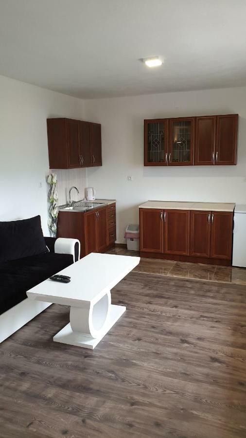 דירות Prozor Apartman Malekin מראה חיצוני תמונה